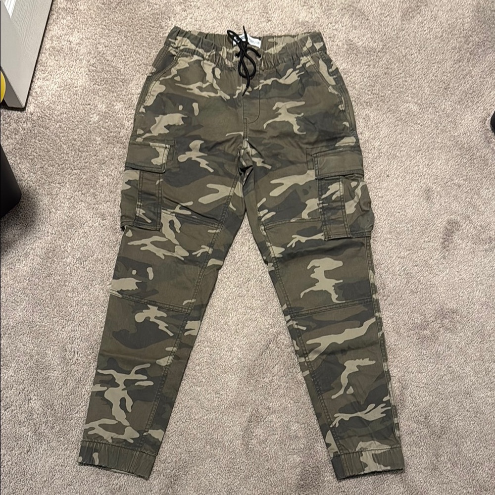 Old Navy Camouflage Modern Joggers